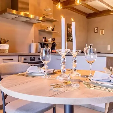 Ferienhaus Cozy House With Jacuzzi In *